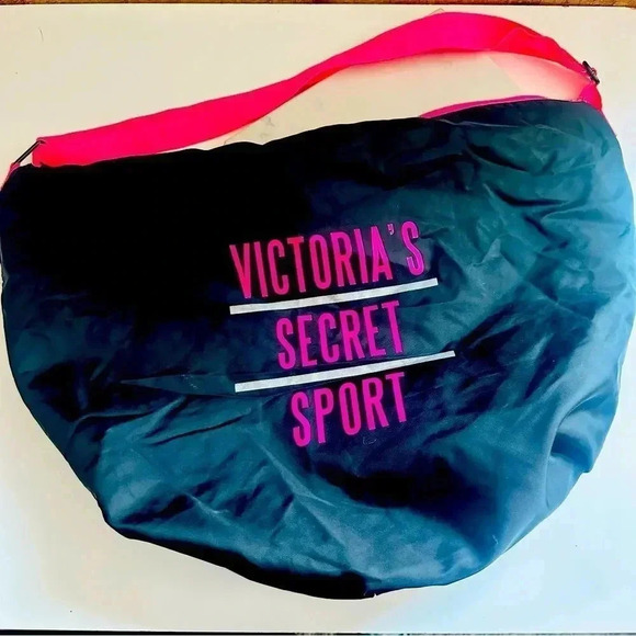 Victoria’s Secret Sports Nylon Bag - Picture 1 of 4